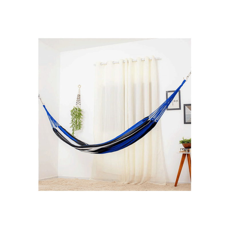 Rede de Descanso No Estilo Amazonas de Nylon na Cor Branco Com Azul e Preto